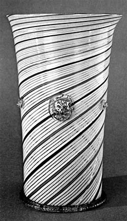 image of a glass vessel